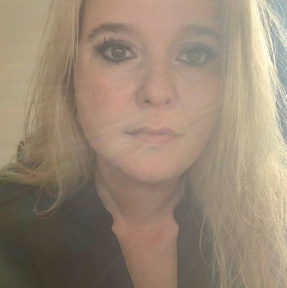 Meet your Posher, Jeanette